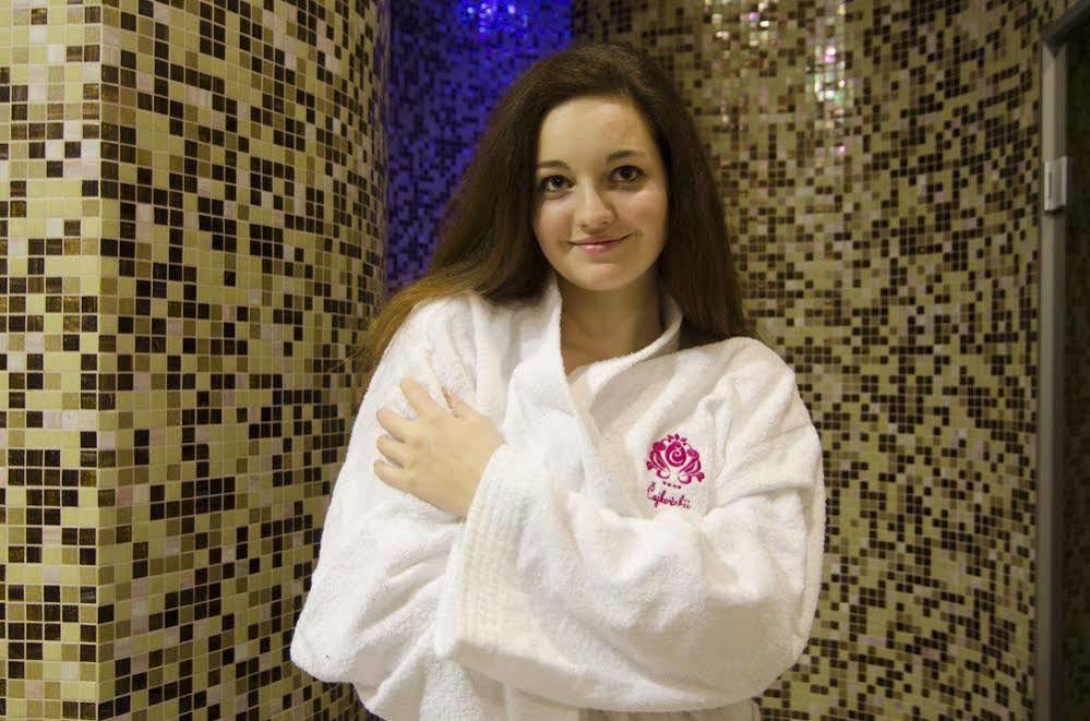 Spa Hotel Cajkovskij كارلوفي فاري المظهر الخارجي الصورة