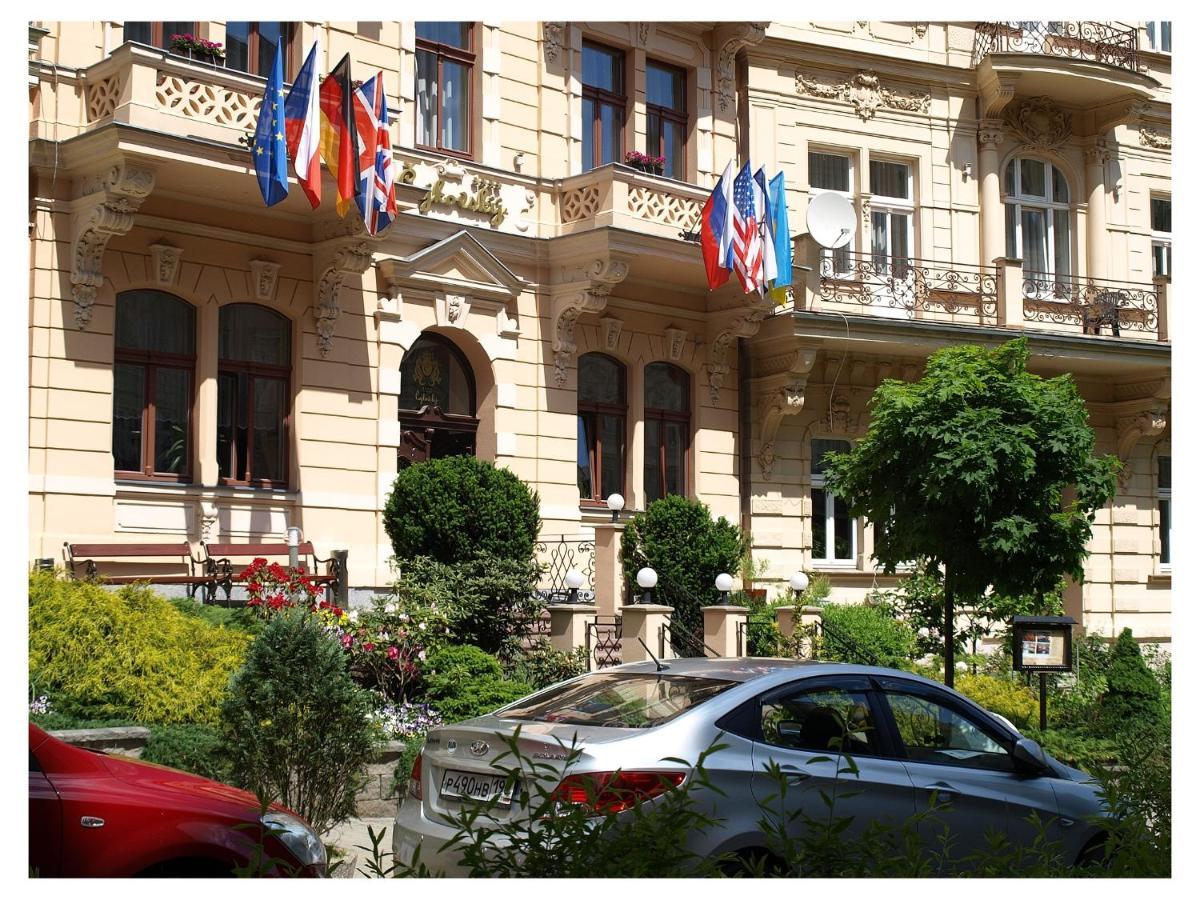 Spa Hotel Cajkovskij كارلوفي فاري المظهر الخارجي الصورة